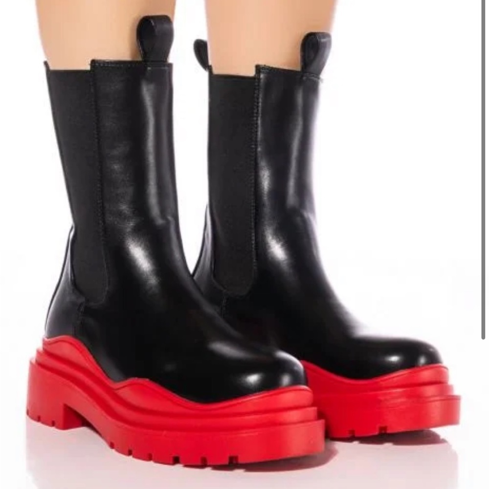 Akira boots